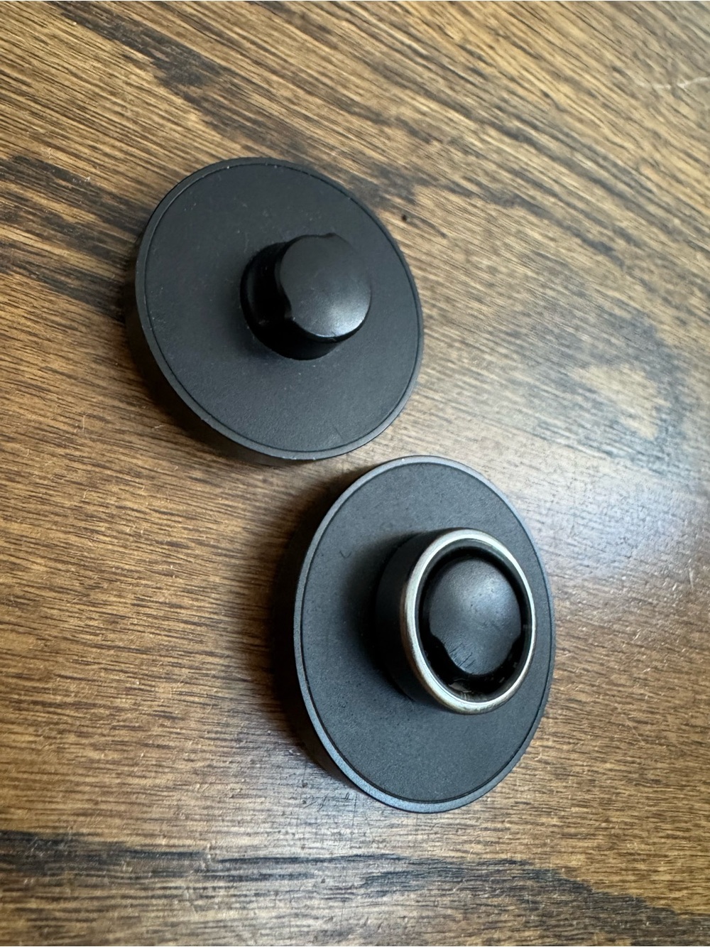 Oura ring gen 3 size 8 + 2 chargers